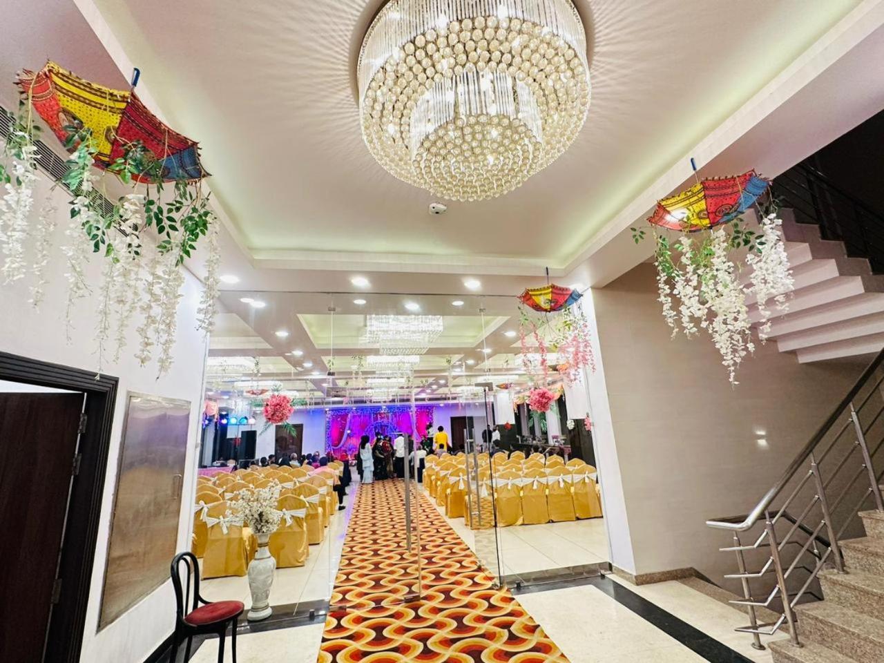 Grand Pearl Hotel & Banquet Lucknow Dış mekan fotoğraf